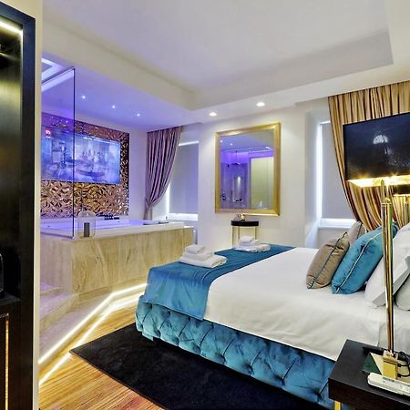 Trevi Diamond Luxury Suites & Jacuzzi Рим Екстер'єр фото