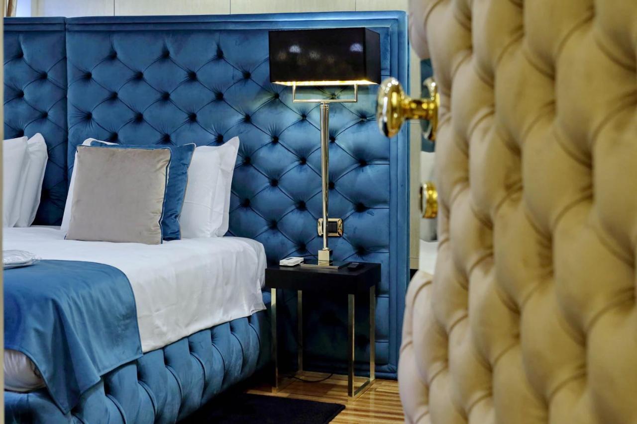 Trevi Diamond Luxury Suites & Jacuzzi Рим Екстер'єр фото