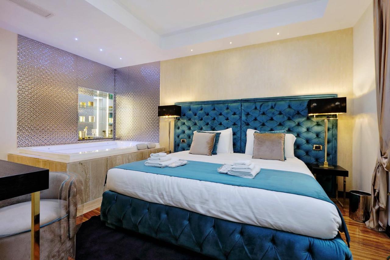 Trevi Diamond Luxury Suites & Jacuzzi Рим Екстер'єр фото