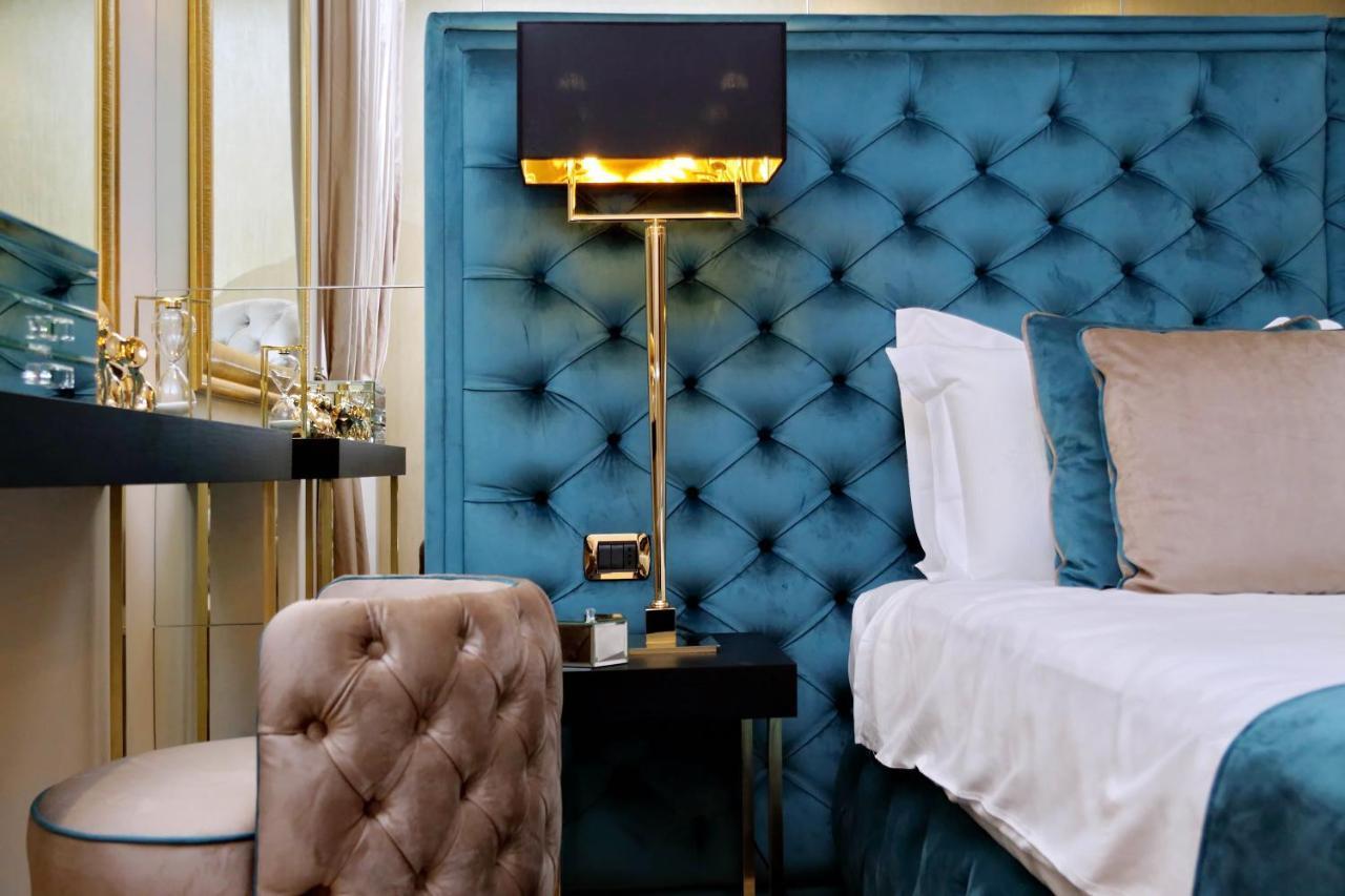 Trevi Diamond Luxury Suites & Jacuzzi Рим Екстер'єр фото